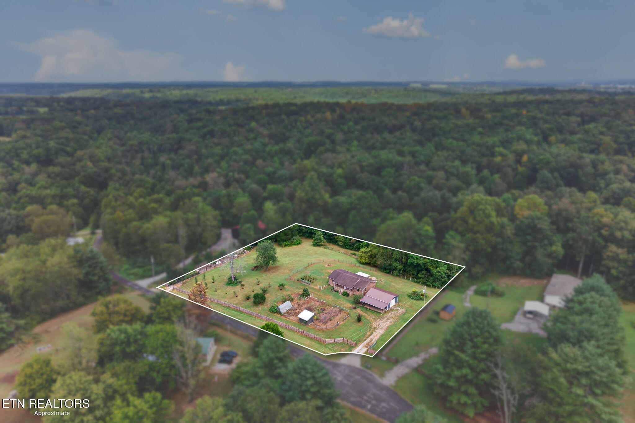 330 Finley Road Crossville, TN 38571 - Photo 10 of 40 10-web-or-mls-330 Finley Rd_2_Boundary