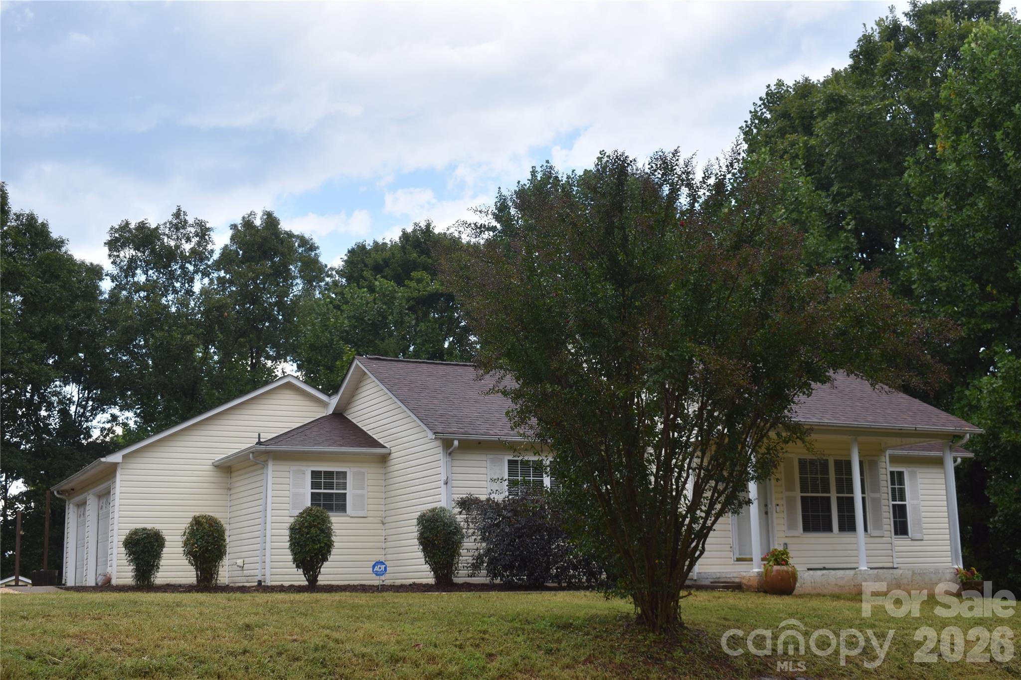26 Chipmunk Ridge Marion, NC 28752 - Photo 1 of 32 Gallery Image 1