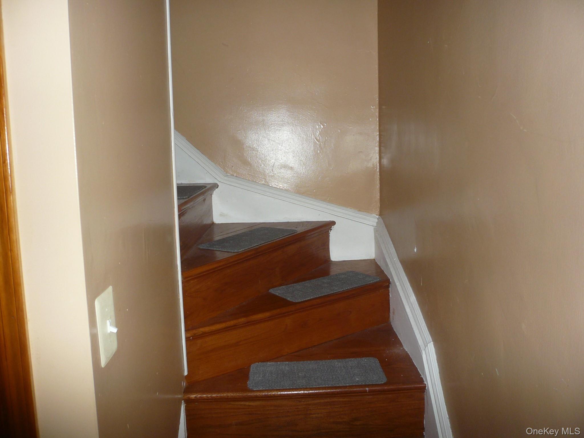 169-32 144th Road, Unit 1 Queens, NY 11434 - Photo 11 of 13 Gallery Image 11