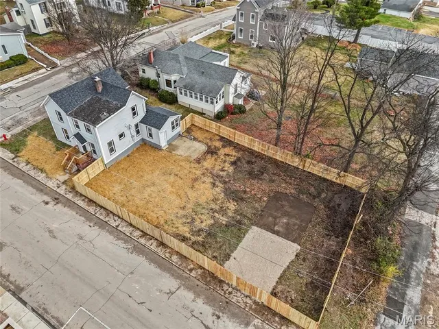 $289,900 | 328 North 2nd Street, Festus, MO 63028