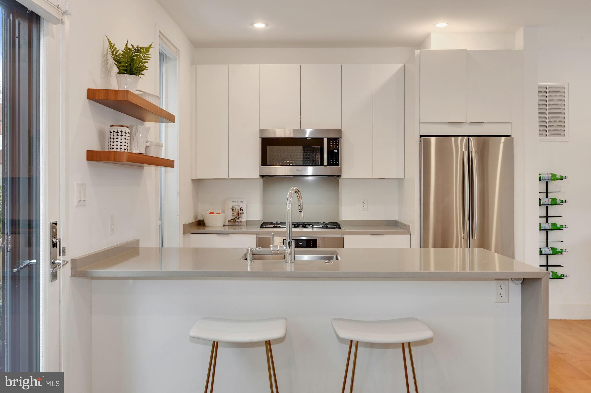 4529 MacArthur Boulevard Northwest, Unit 2 Washington, DC 20007 - Photo 7 of 28