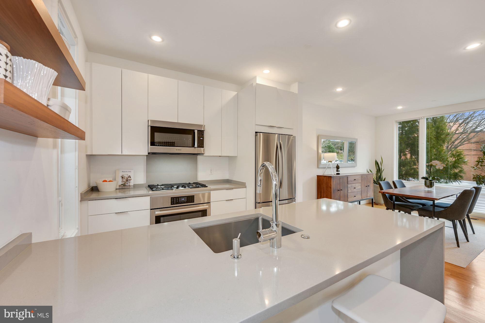 4529 MacArthur Boulevard Northwest, Unit 2 Washington, DC 20007 - Photo 8 of 28