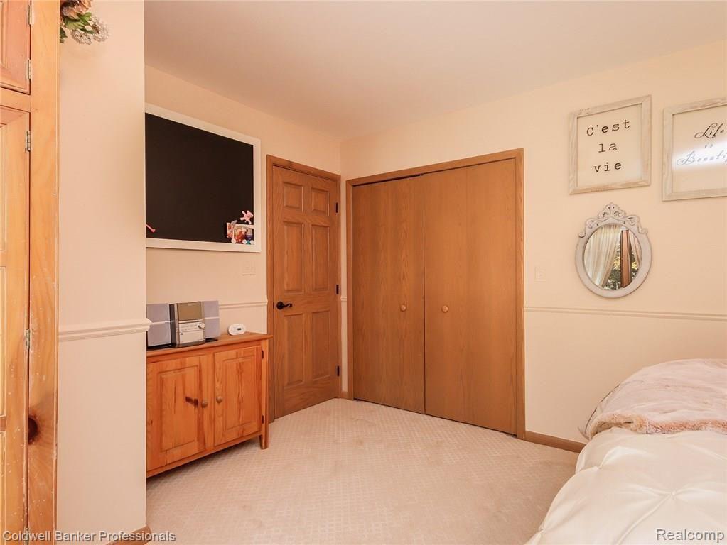 20600 Beck Road Northville, MI 48167 - Photo 47 of 77 047-Bedroom-4942137-medium4x3.jpg