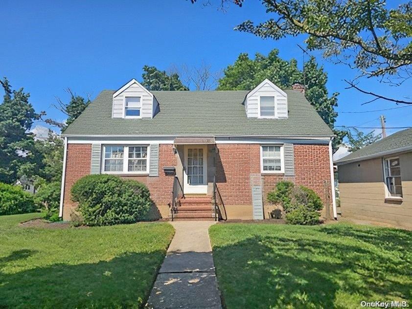 396 Sherbourne Road Valley Stream, NY 11580 - Photo 1 of 1