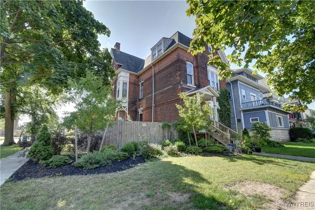 $1,700 | 54 Normal Avenue, Unit 1, Buffalo, NY 14201