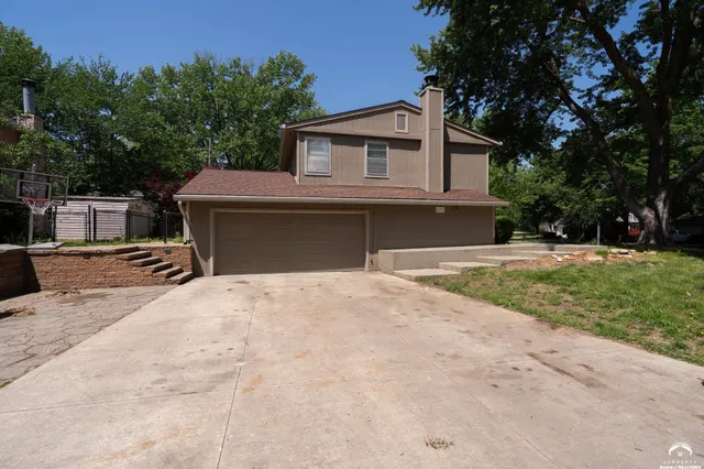 $330,000 | 503 Abilene Street, Lawrence, KS 66049