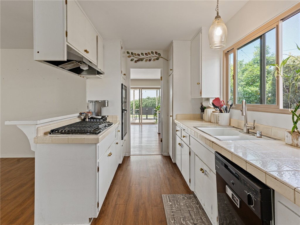 28031 Acana Road Rancho Palos Verdes, CA 90275 - Photo 8 of 38