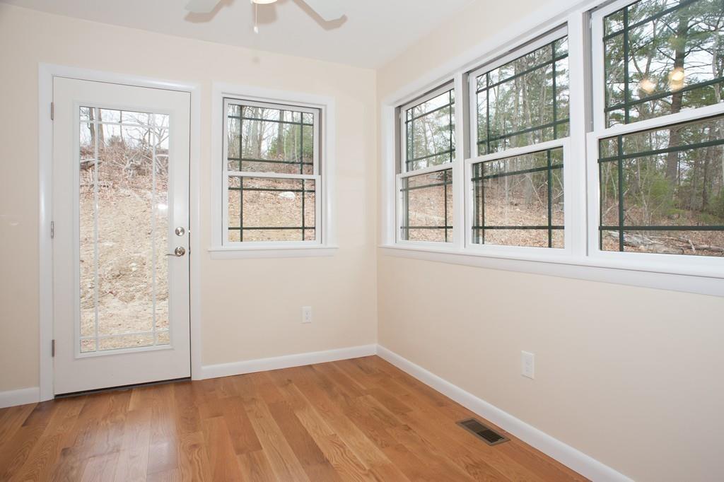 274 Cooper Road Northbridge, MA 01534 - Photo 14 of 37