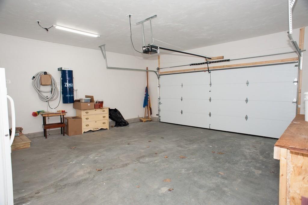 274 Cooper Road Northbridge, MA 01534 - Photo 27 of 37