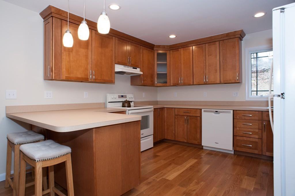 274 Cooper Road Northbridge, MA 01534 - Photo 5 of 37