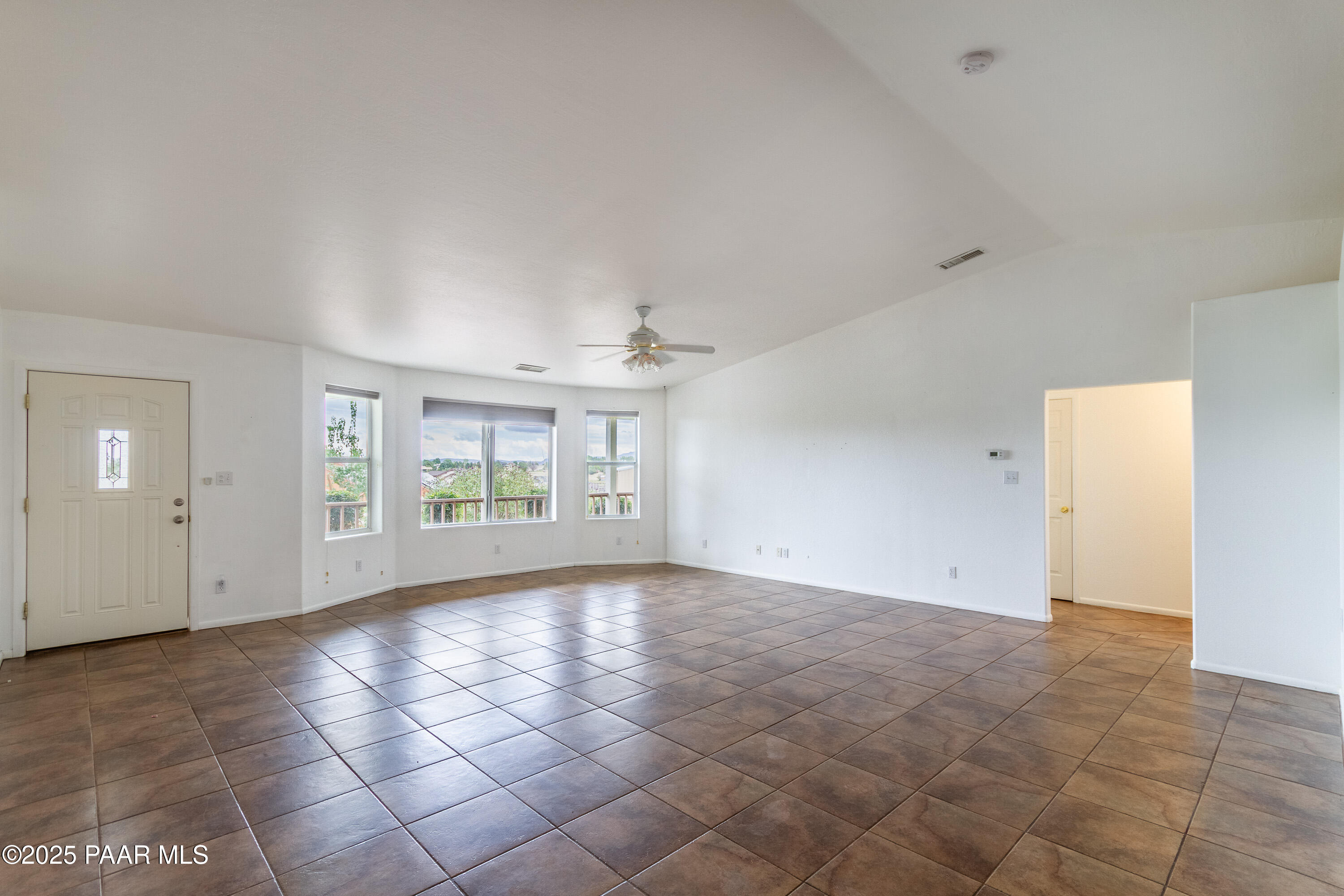 2695 West Owl Hill Road Chino Valley, AZ 86323 - Photo 25 of 47 Family Room