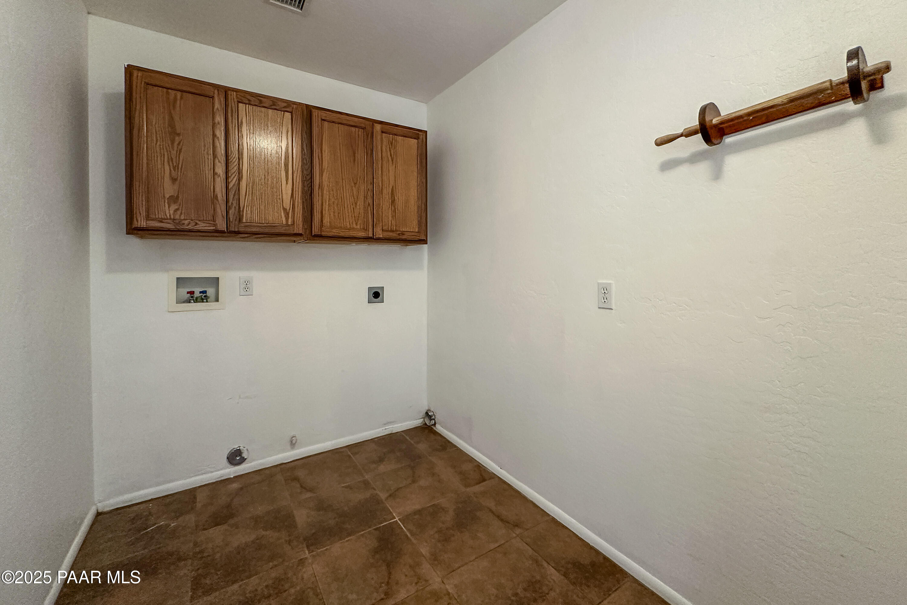 2695 West Owl Hill Road Chino Valley, AZ 86323 - Photo 45 of 48 Laundry