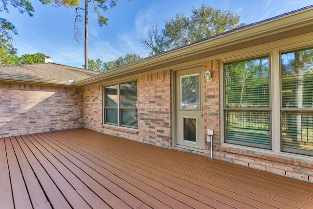 $399,500 | 147 North Wynnoak Circle, The Woodlands, TX 77382