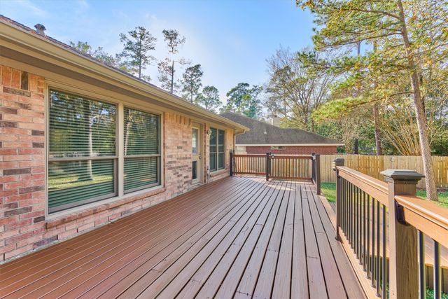 $399,500 | 147 North Wynnoak Circle, The Woodlands, TX 77382