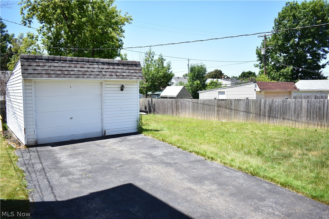 4360 Fulton Road Cleveland, OH 44144 - Photo 8 of 18 Gallery Image 8