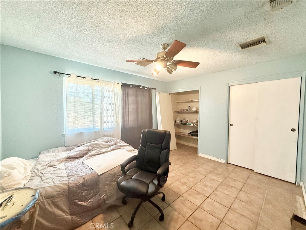 135 South Broadway Street Ridgecrest, CA 93555 - Photo 24 of 46