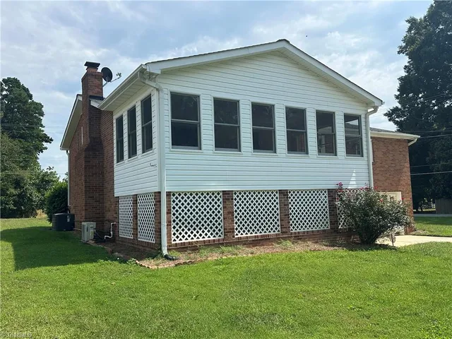 $2,200 | 5100 A Murray Road, Winston-Salem, NC 27106