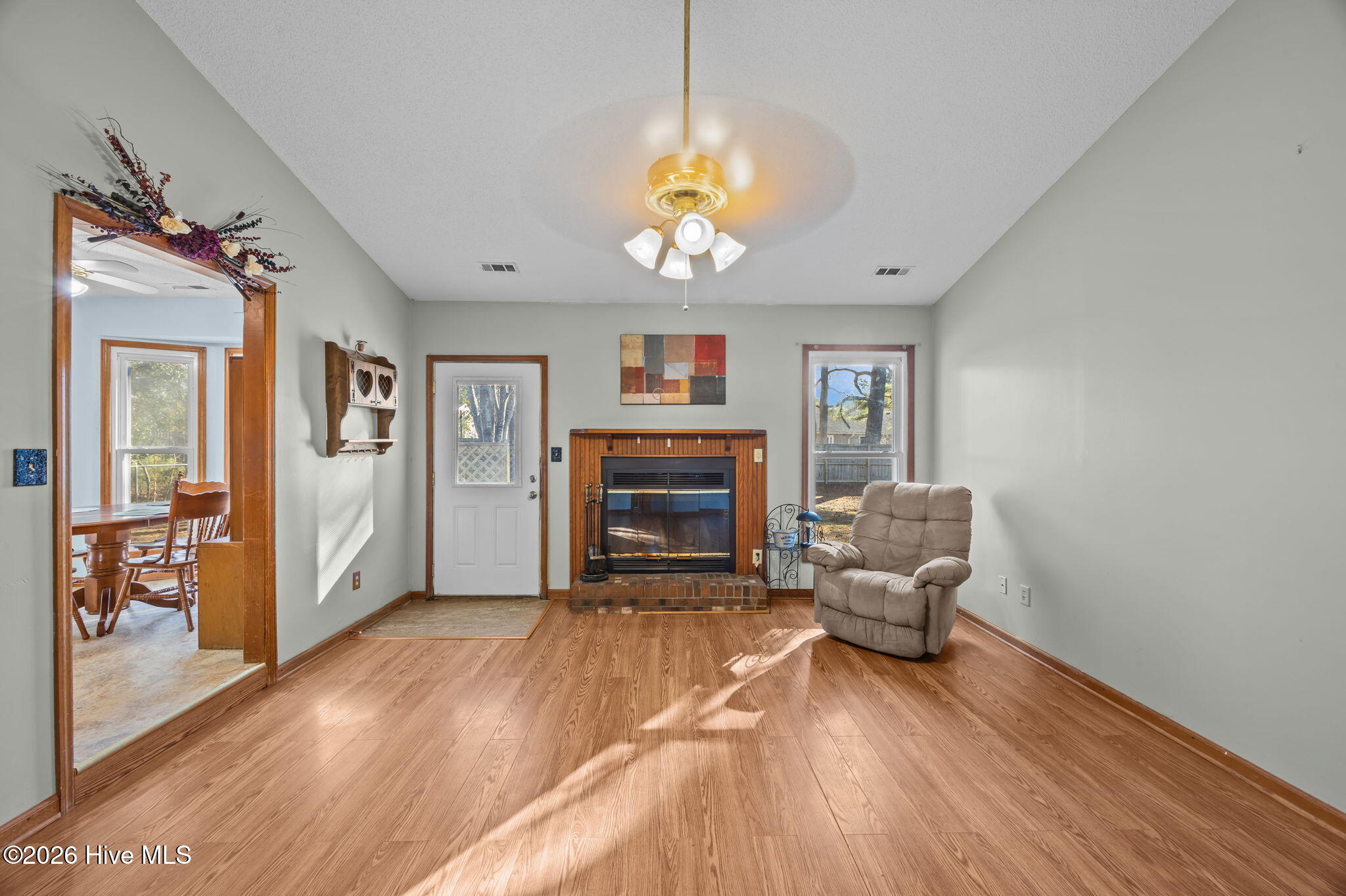 241 Sanders Lane Havelock, NC 28532 - Photo 5 of 33 25-web-or-mls-0C0A2223