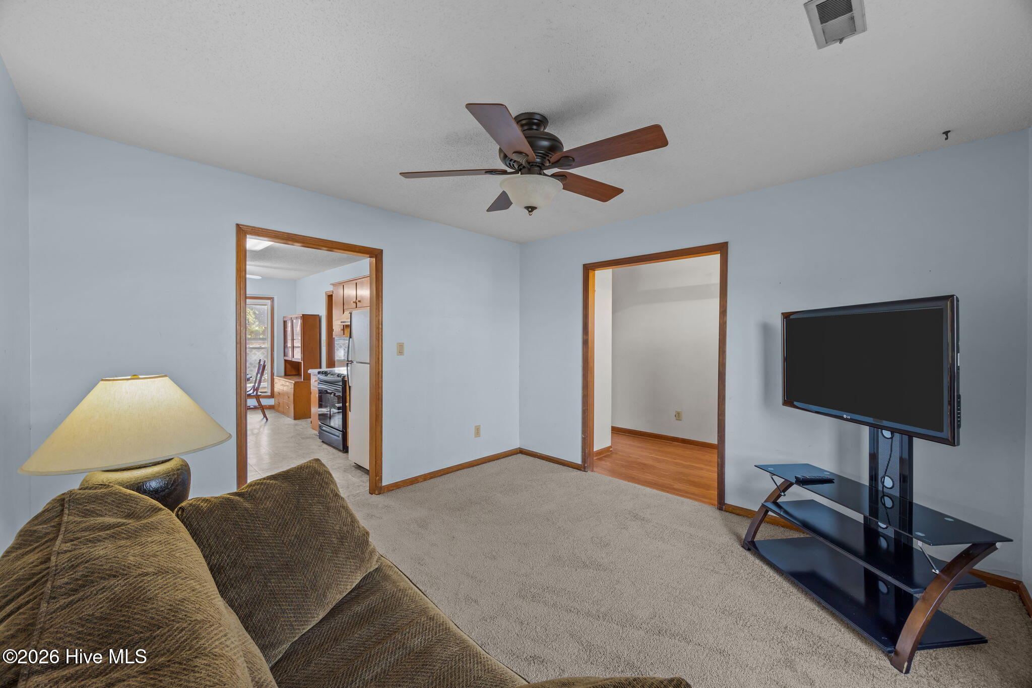 241 Sanders Lane Havelock, NC 28532 - Photo 8 of 33 34-web-or-mls-0C0A2250