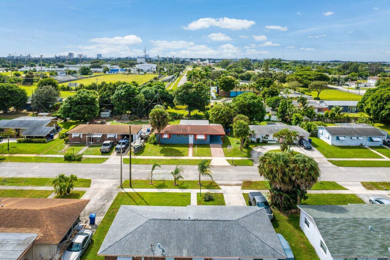 671 West 35th Street Riviera Beach, FL 33404 - Photo 27 of 27 Aerial