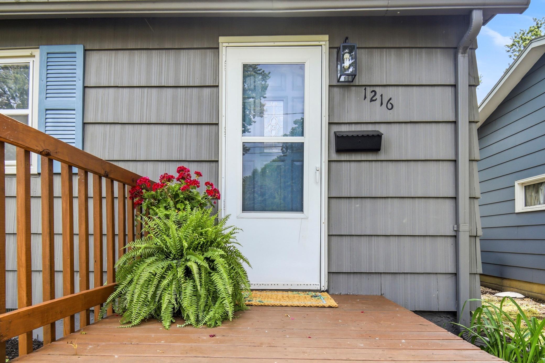 1216 5th Street Southeast Rochester, MN 55904 - Photo 2 of 27