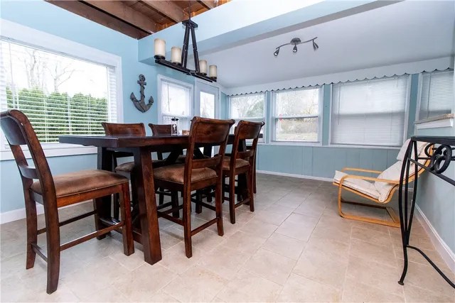 $749,900 | 137 Bonnet Shores Road, Narragansett, RI 02882