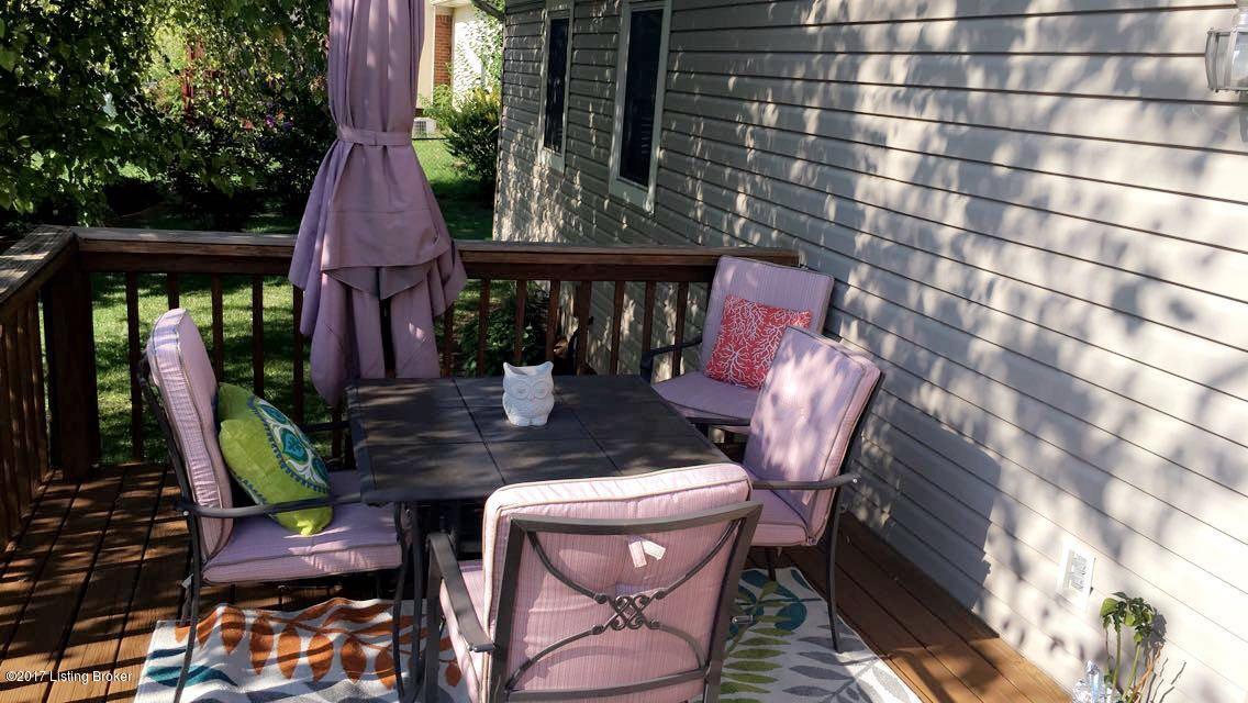 4320 Gaudet Road Louisville, KY 40299 - Photo 28 of 33 Deck