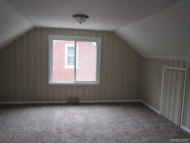 15091 Champaign Road Allen Park, MI 48101 - Photo 10 of 18 IMG_0110.JPG