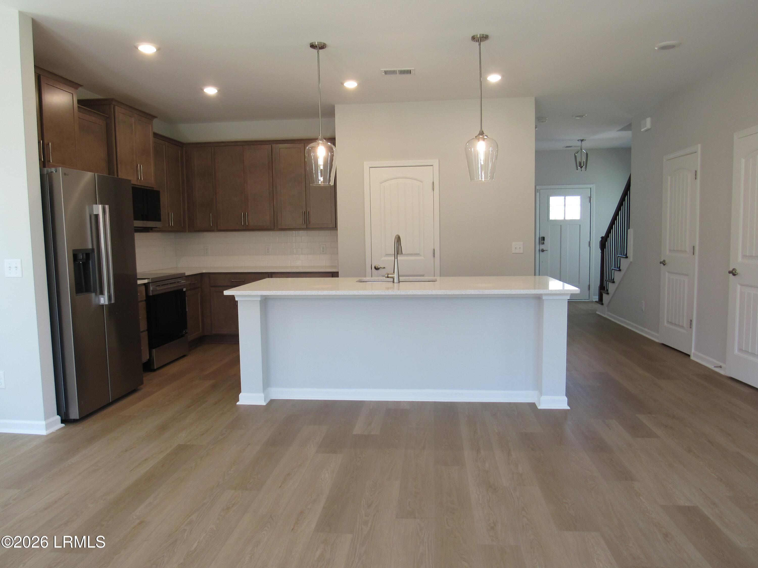 342 Conifer Street Hardeeville, SC 29927 - Photo 4 of 14 kitchen Island