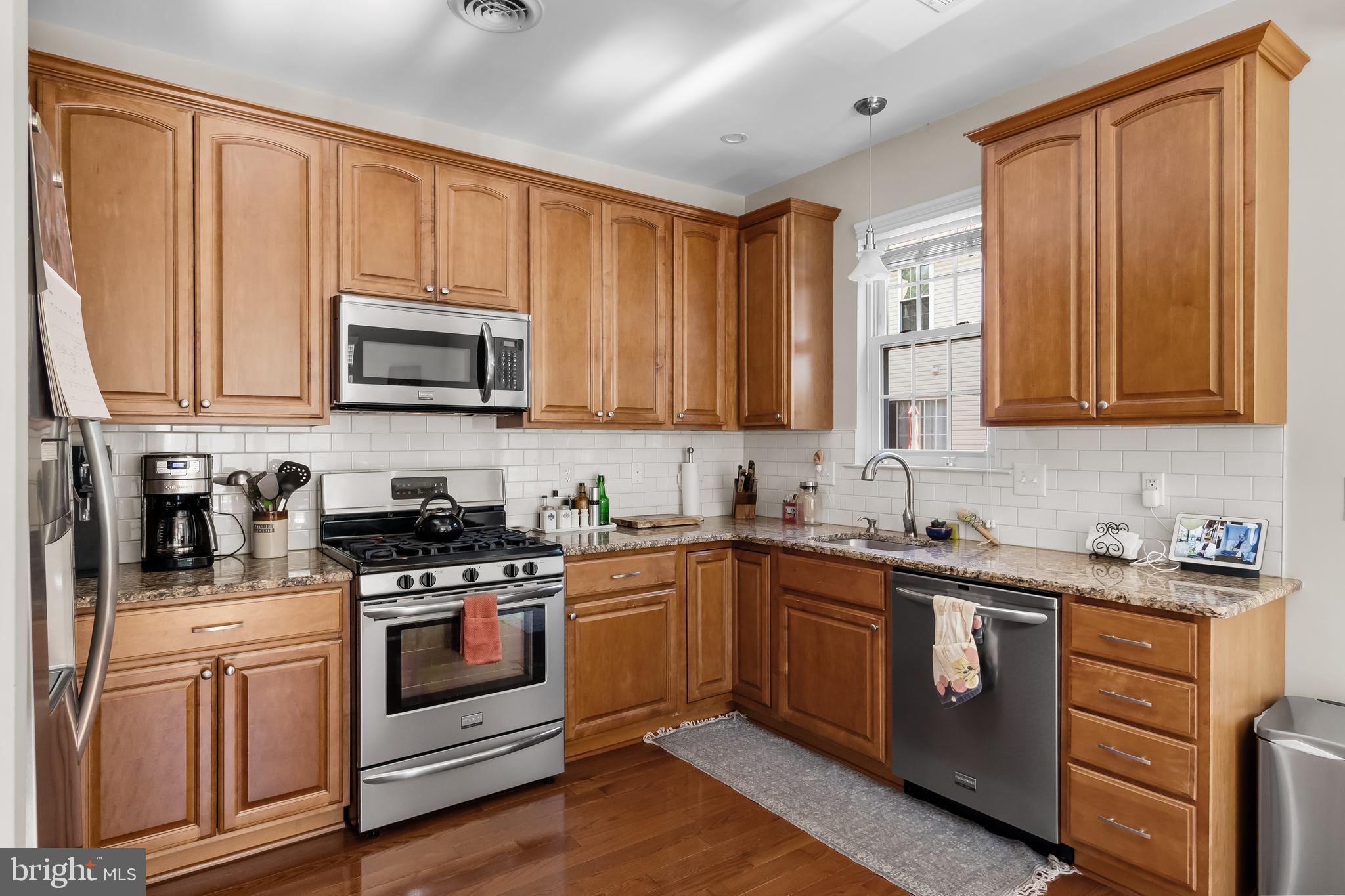 6504 Riverfront Drive Palmyra, NJ 08065 - Photo 15 of 34