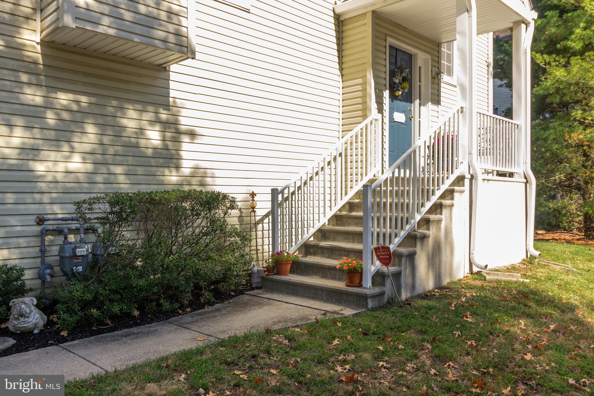 6504 Riverfront Drive Palmyra, NJ 08065 - Photo 2 of 34