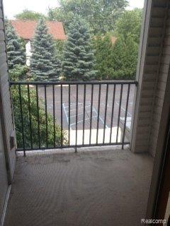 39172 Hayes Road Clinton Township, MI 48038 - Photo 5 of 13 image (1).jpeg