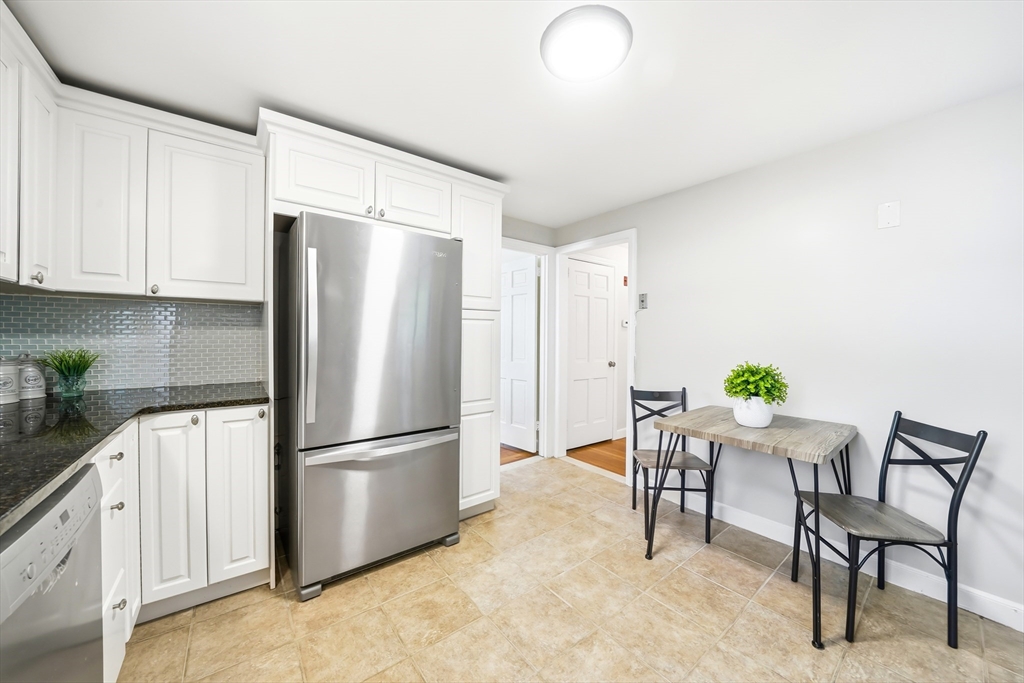 6 Brookside Avenue Lexington, MA 02421 - Photo 14 of 42
