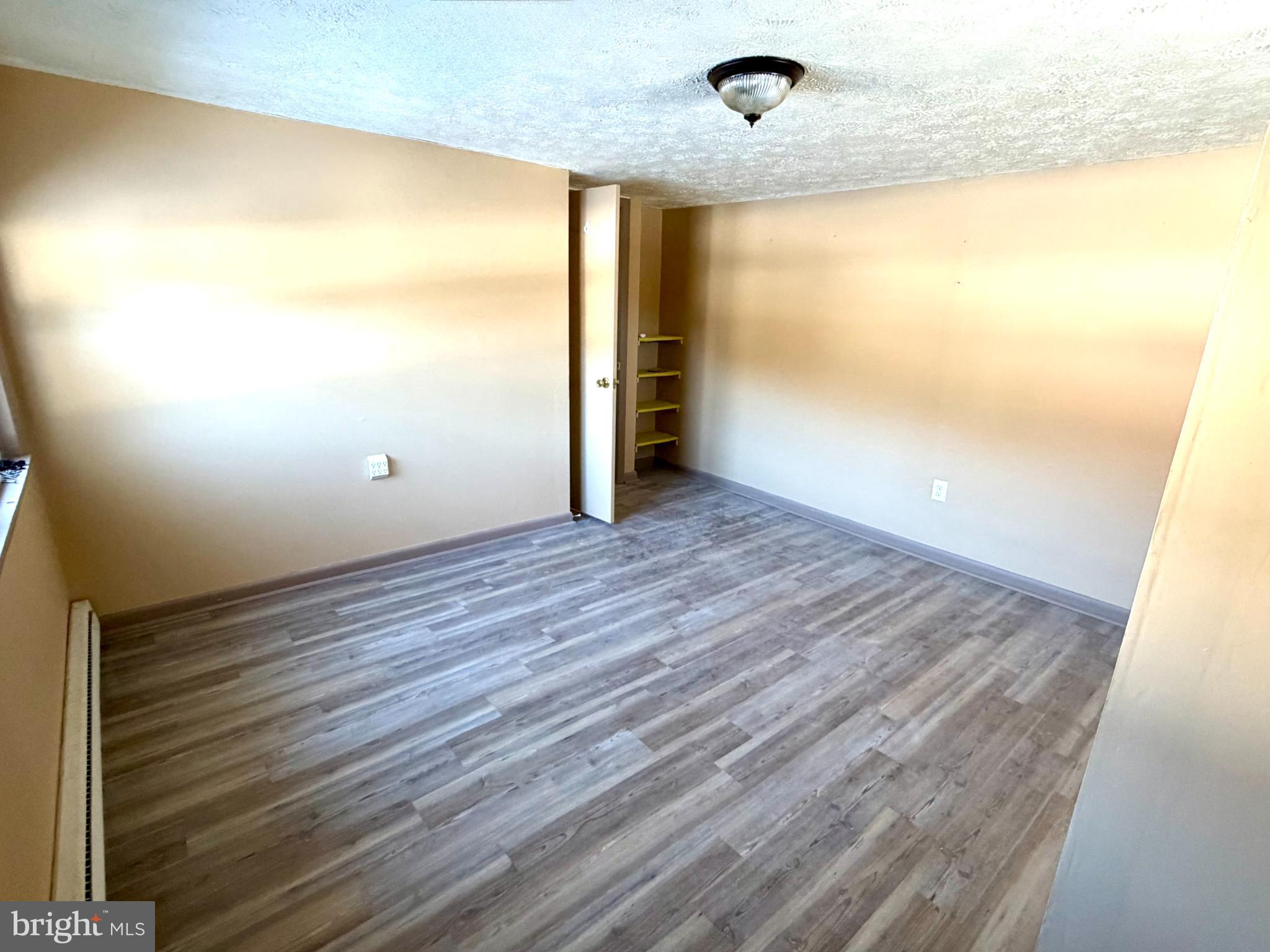 292 West Richardson Road Airville, PA 17302 - Photo 11 of 19 Spacious room with warm, inviting tones.