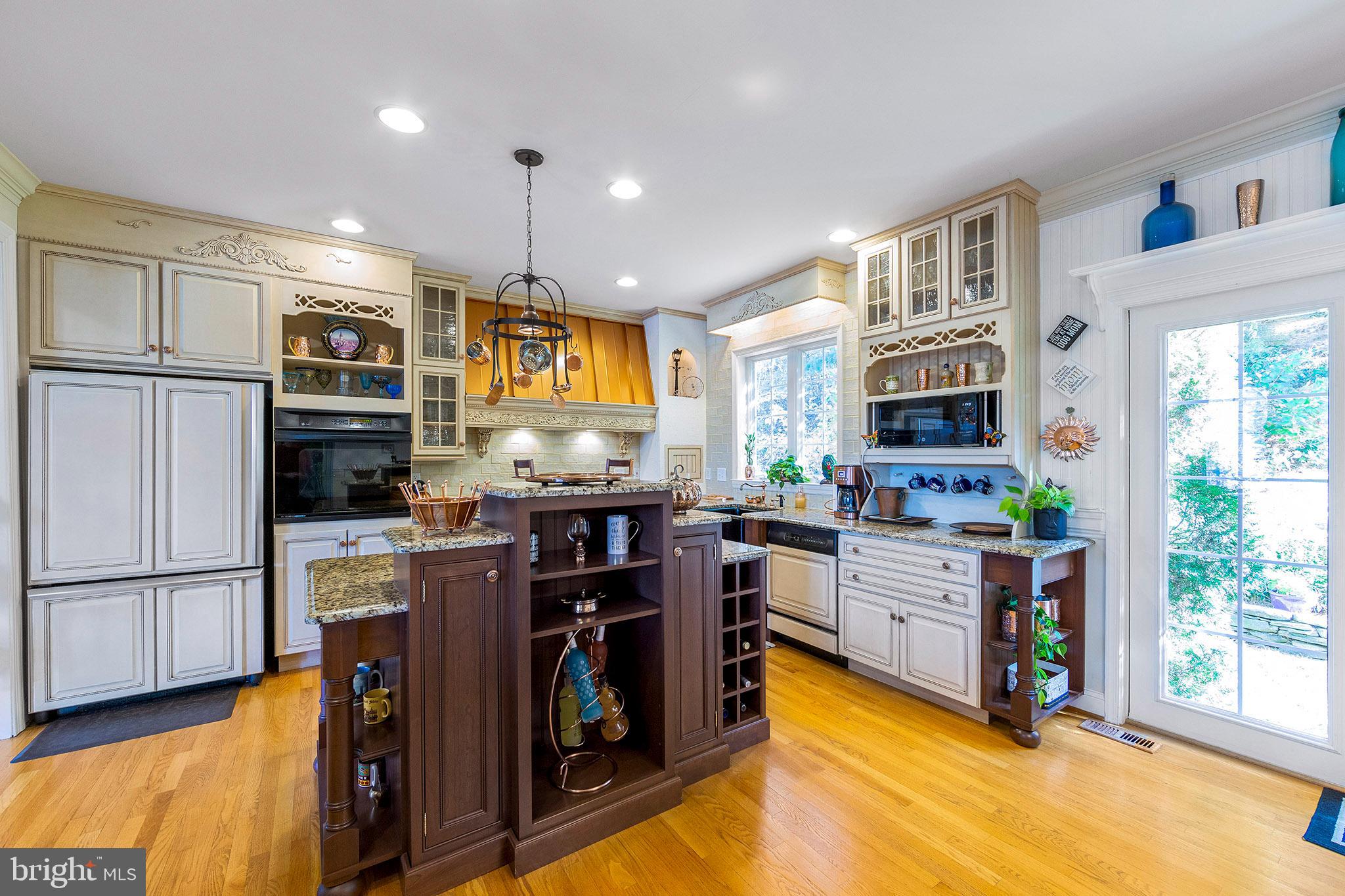 1454 Broad Run Road Landenberg, PA 19350 - Photo 5 of 28 Center island