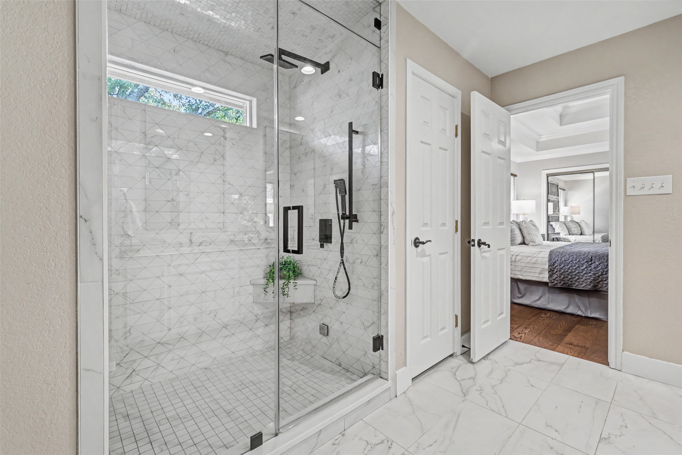 3022 Addie Lane Georgetown, TX 78628 - Photo 25 of 40 a en suite bathroom with a glass shower door