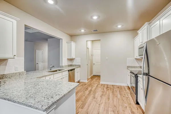 $2,449 | 8212 Sunberry Shadow Drive, Houston, TX 77016
