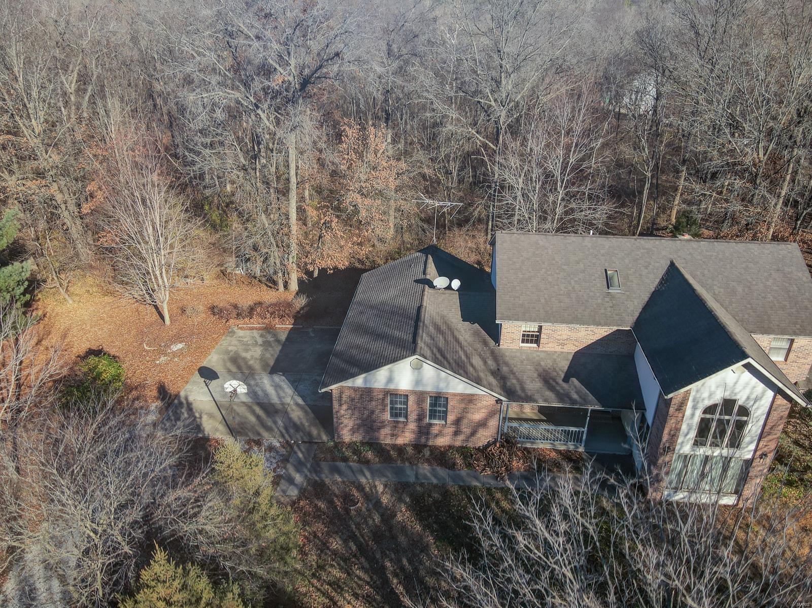 8201 Jefferson Road Belleville, IL 62221 - Photo 5 of 81