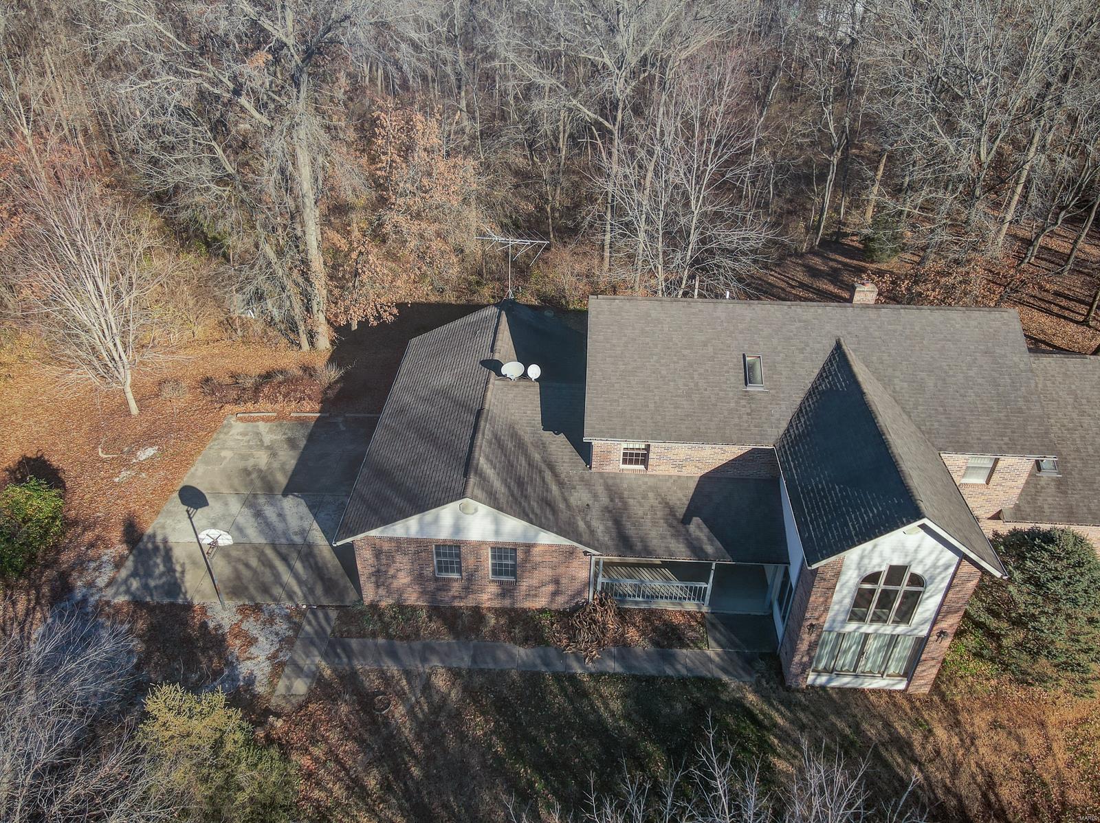 8201 Jefferson Road Belleville, IL 62221 - Photo 6 of 81