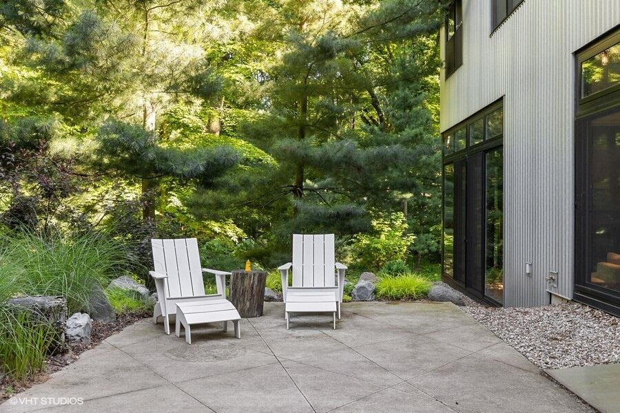 7978 Harbert Road Harbert, MI 49115 - Photo 49 of 80 Front porch