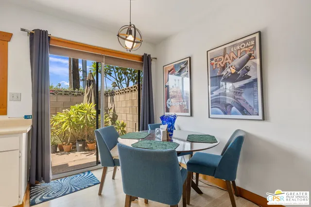 $1,400,000 | 587 South Calle Ajo, Palm Springs, CA 92264