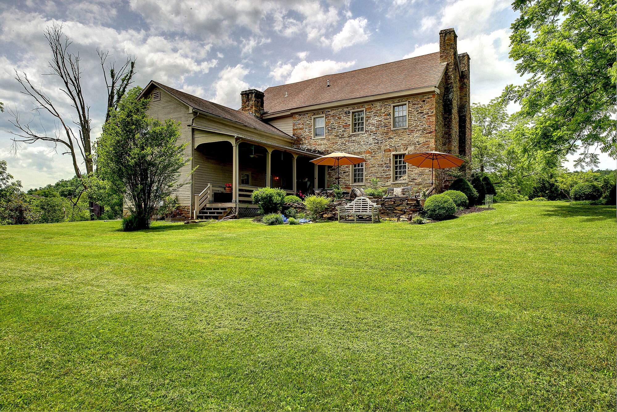 2717 Stone House Road Caldwell, WV 24925 - Photo 5 of 40 Gallery Image 5