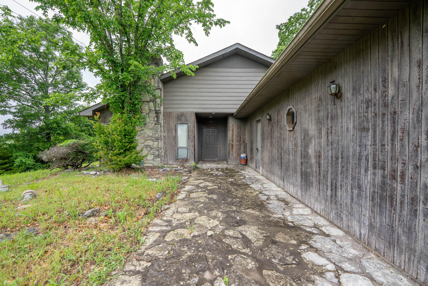 15 Aspen Road Galena, MO 65656 - Photo 6 of 46 Fixer upper on 2.79 acres with a lake vi