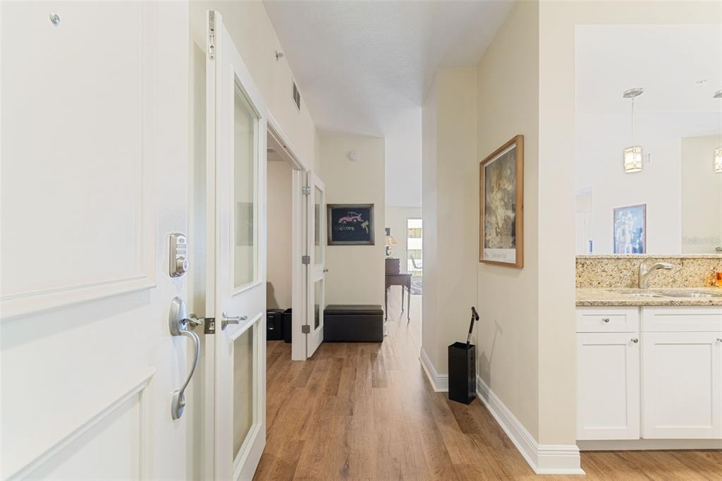 628 Cleveland Street, Unit 904 Clearwater, FL 33755 - Photo 4 of 49