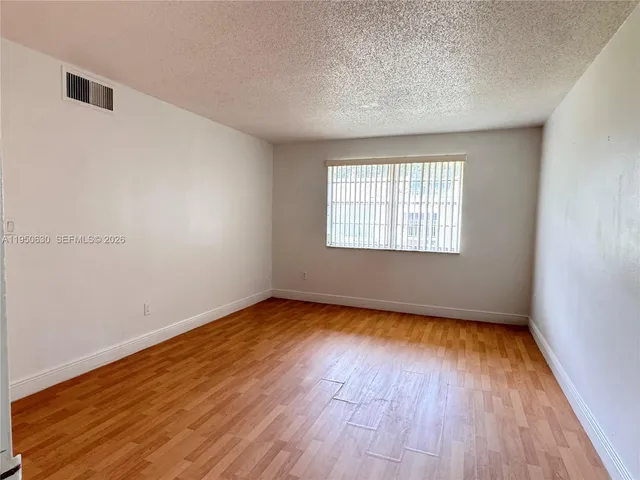 $2,000 | 4154 Northwest 79th Avenue, Unit 2B, Doral, FL 33166