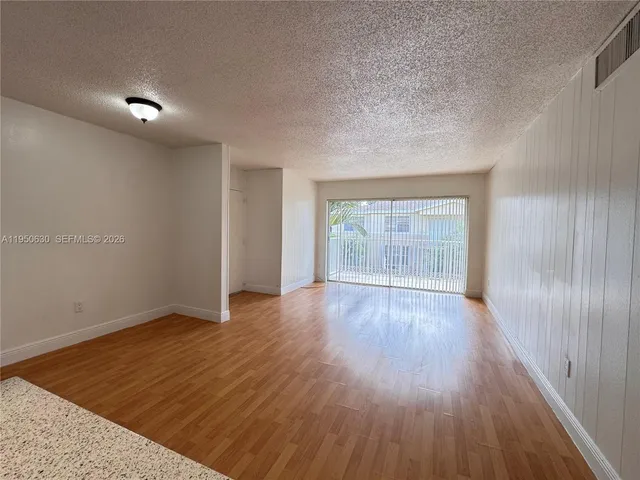 $2,000 | 4154 Northwest 79th Avenue, Unit 2B, Doral, FL 33166