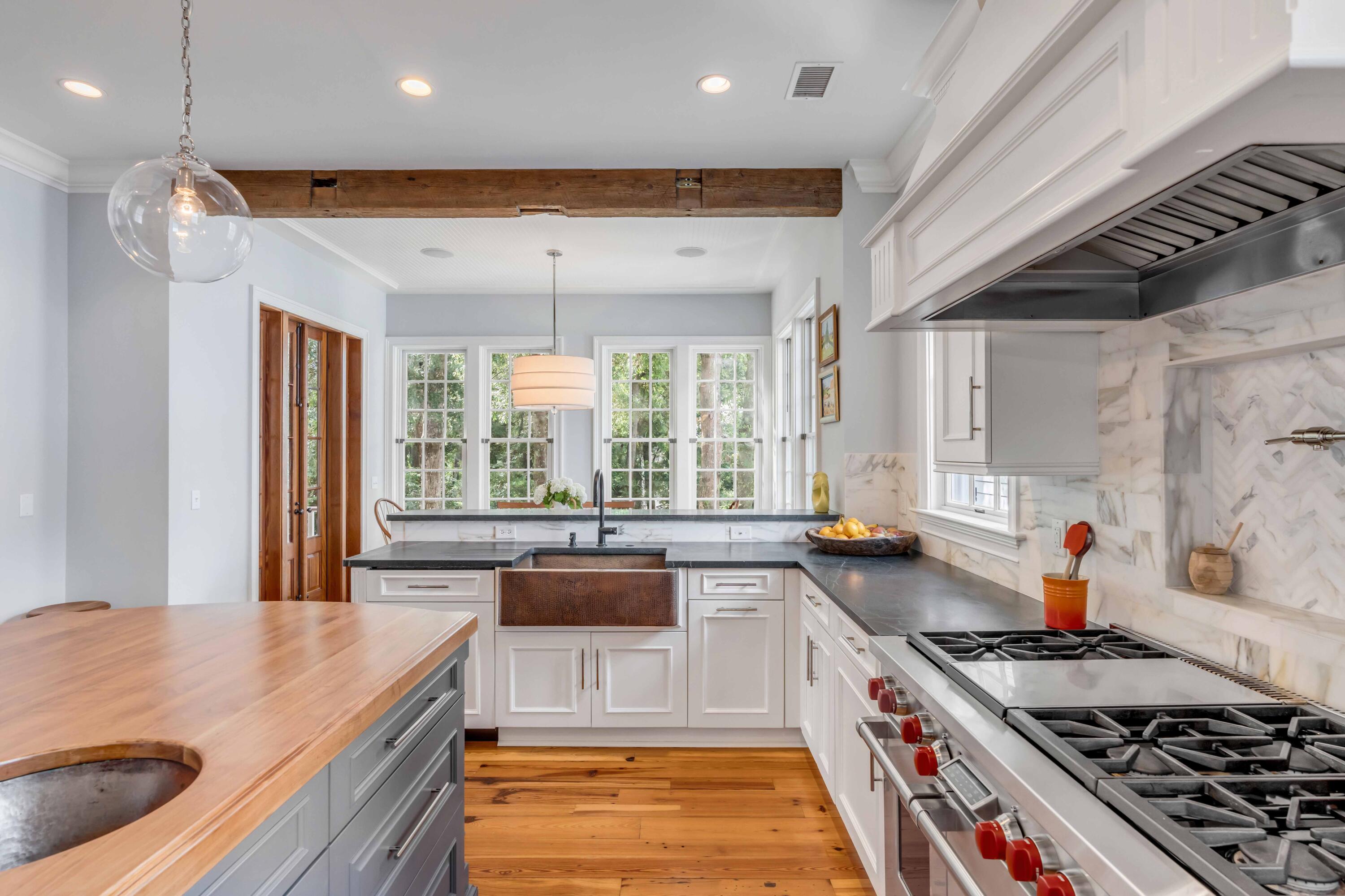 15 Robert Mills Circle Mount Pleasant, SC 29464 - Photo 3 of 67 Kitchen