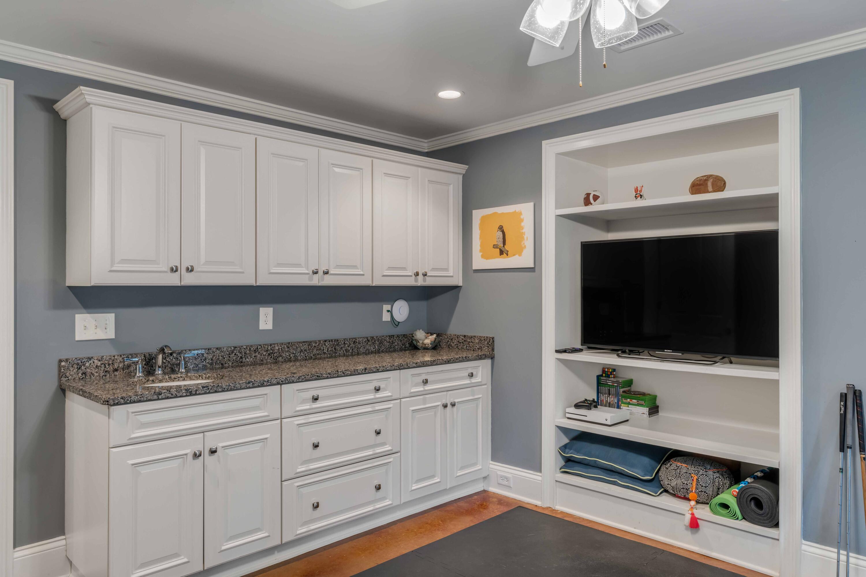 15 Robert Mills Circle Mount Pleasant, SC 29464 - Photo 36 of 67 Gym/Kitchen