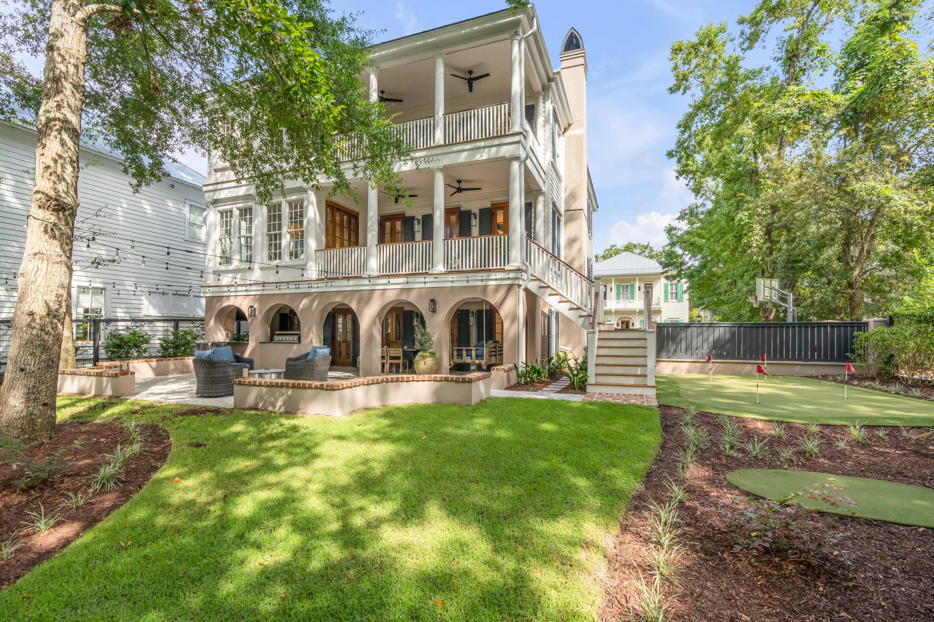 15 Robert Mills Circle Mount Pleasant, SC 29464 - Photo 44 of 67 Backyard