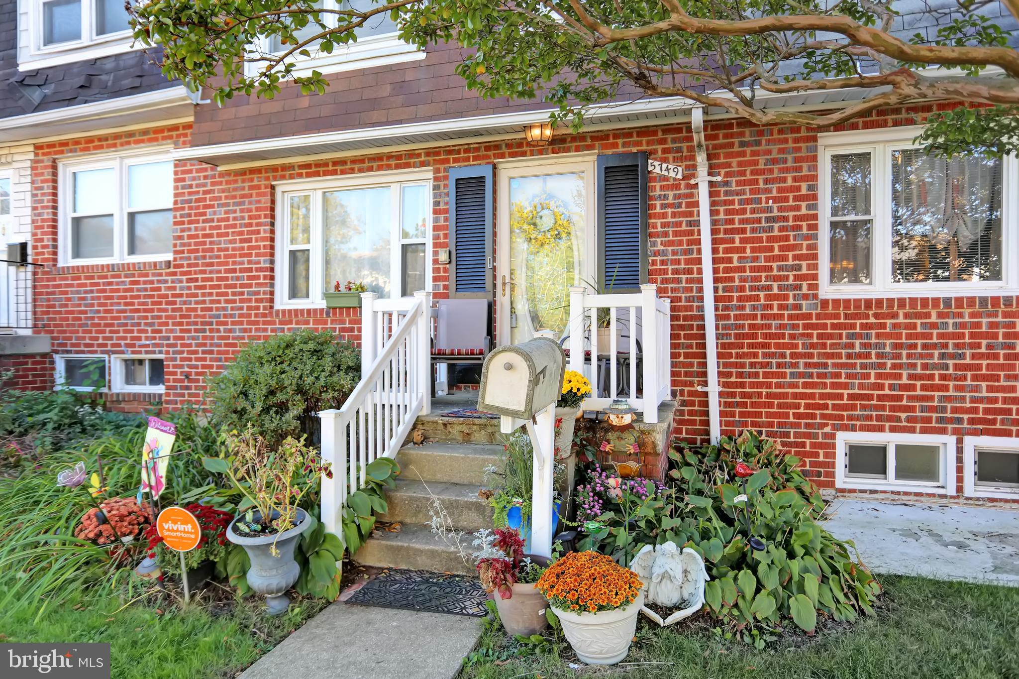 5749 Utrecht Road Baltimore, MD 21206 - Photo 3 of 25 Have a blast planting your gardens